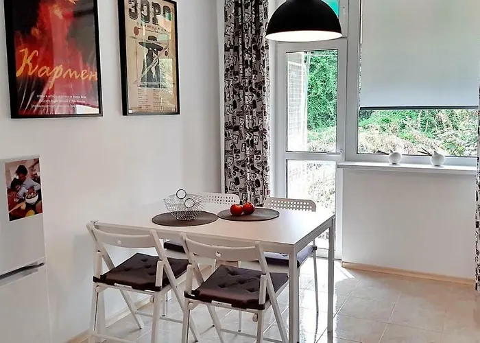 500 Steps To The アパート *