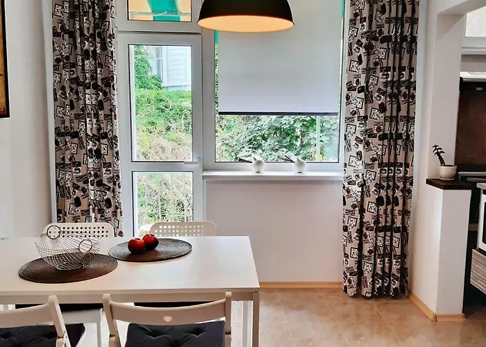 500 Steps To The アパート *